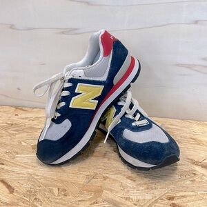 Hip Classic Design Youth New Balance 574